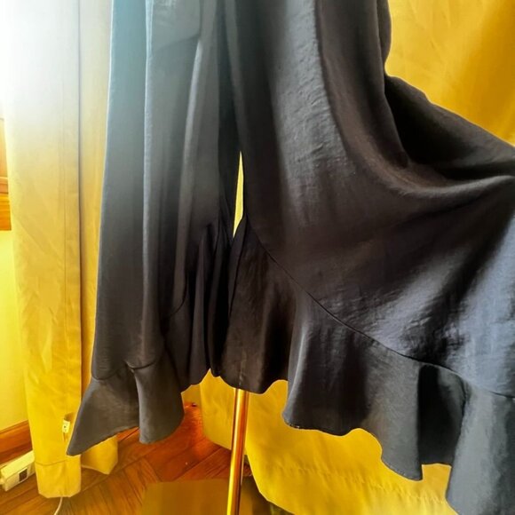 Sheike  Navy Blue  Satin  Ruffle  Crop  Pants  Womens Size 10 - Picture 12 of 16